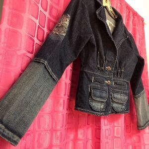 Splendorline jean jacket embroidered details